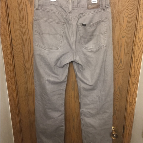 Lee’s Gray Regular Fit 32x30 - Picture 2 of 4